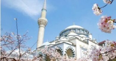 Cem Murat Yazdı: Okyanustaki Faciadan Uzak Doğu’daki Mihraba; Tokyo Camii