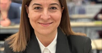 Aksal, “Edirne’nin kaynakları yandaş istihdamına değil; yola, suya, altyapıya ve hizmete harcanmalıdır.”