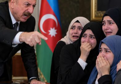 Mustafa İlhan Ahi Yazdı: Azerbaycan’daki Başörtüsü Yasağına Sorularla Bakış